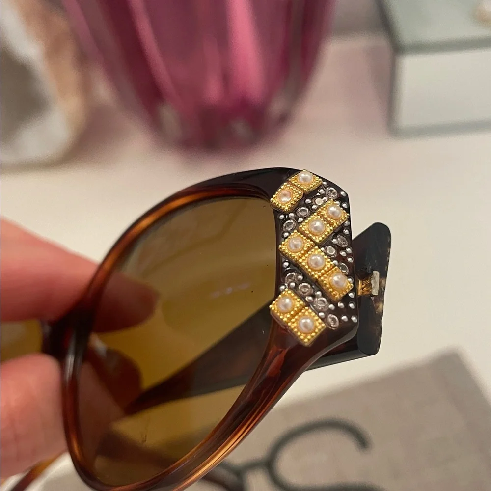 Bulova Rhinestone Tortoise Shell Sunglasses - Picture 14 of 15